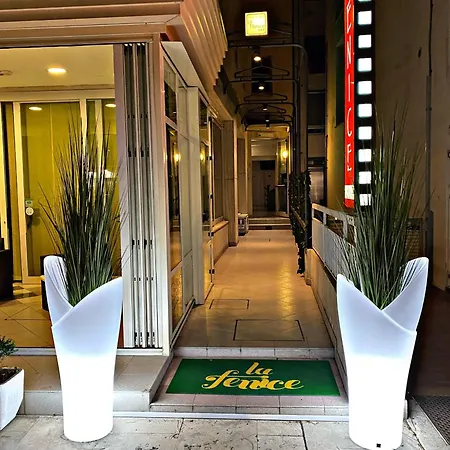 Hotel La Fenice Cattolica